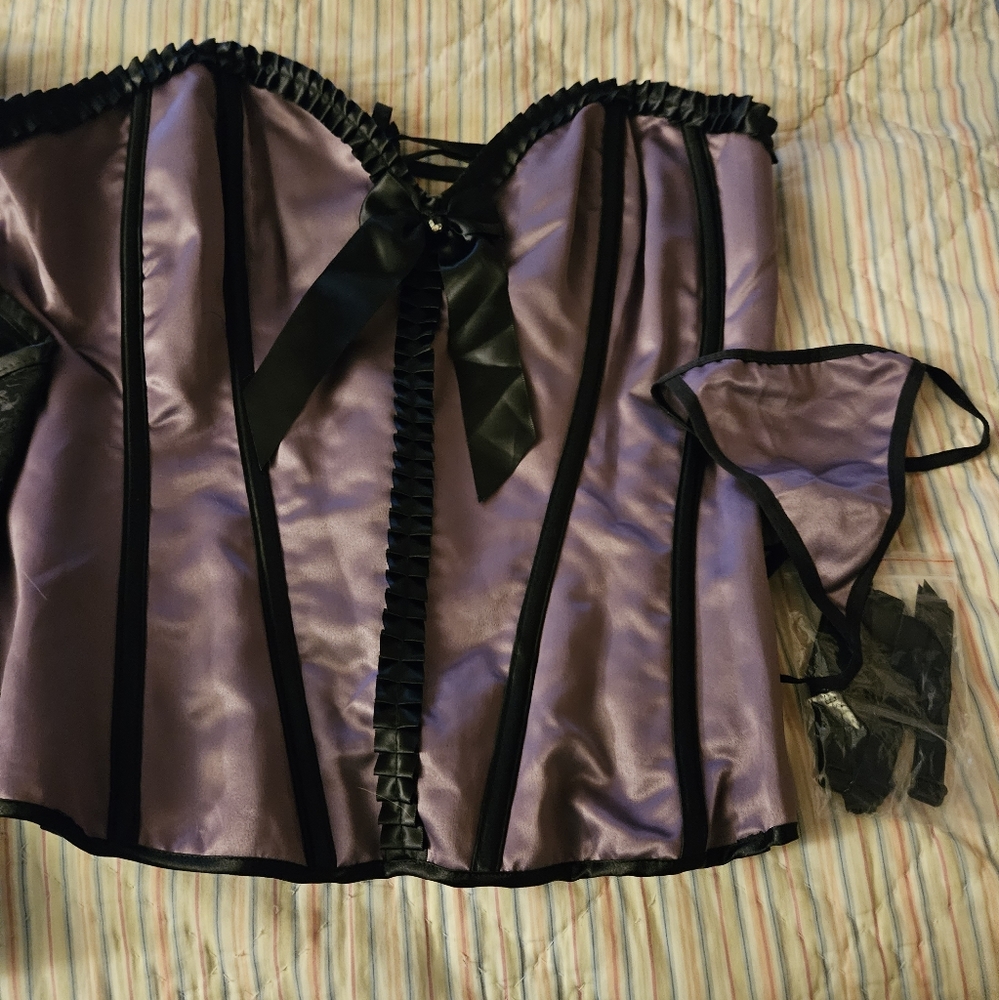Black and purple Corset With thong panties
